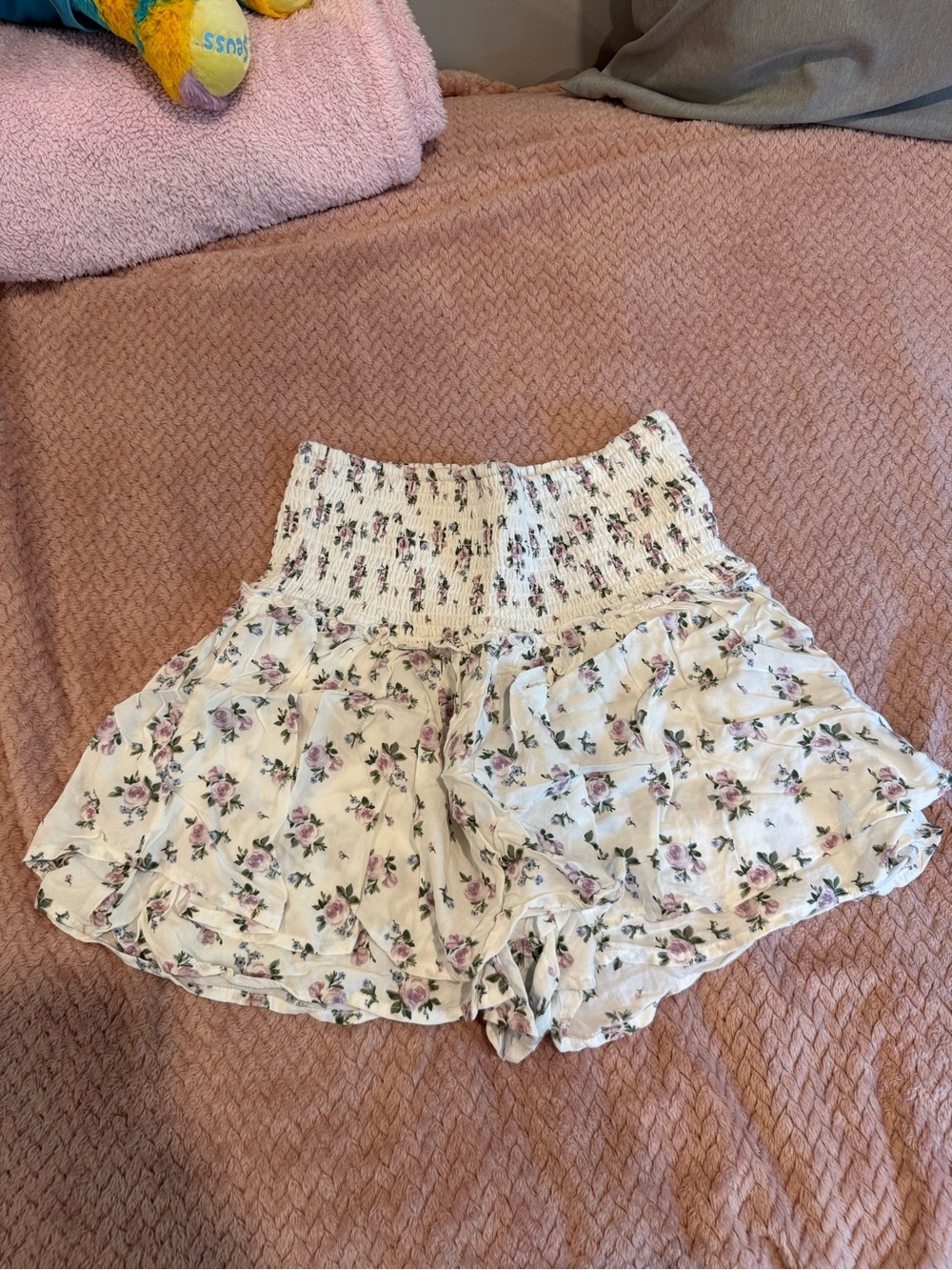 Hollister White Floral Smocked-Waist Skort with Pink Rose Print